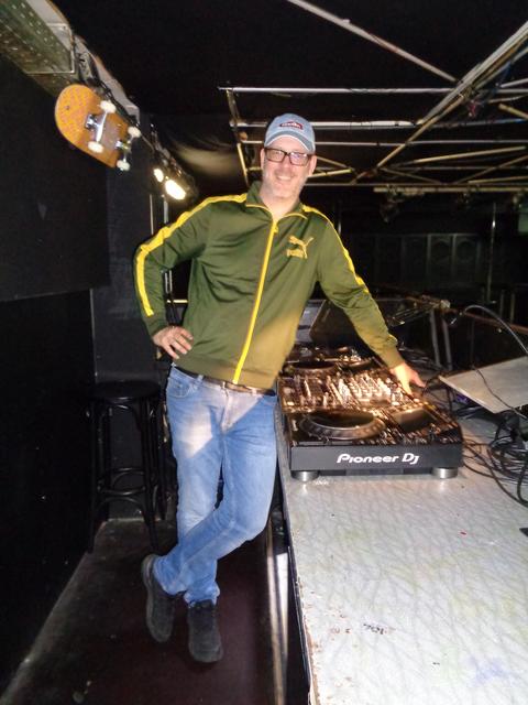 DJ David Jerina blickt seinem 16-jährigen Jubiläum hoffnungsfroh entgegen. | Foto: Patricia Hillinger