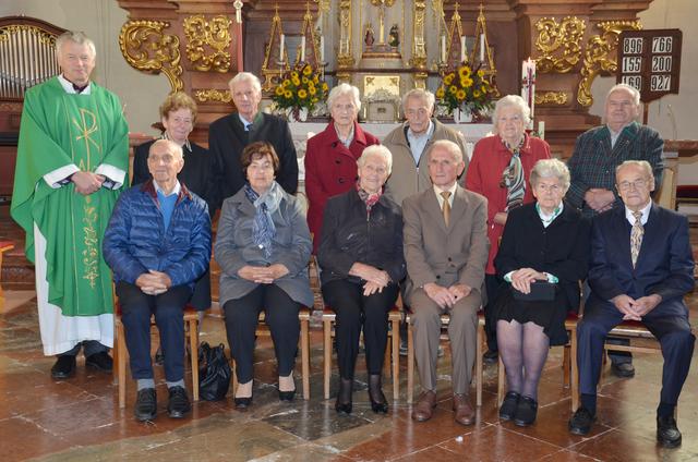 Die Jubilare, die 60 und 65 Jahre verheiratet sind.