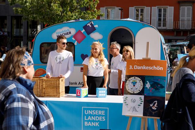 Das Team der Glücklich.MACHER ... | Foto: Hypo Tirol Bank - Florian Lechner