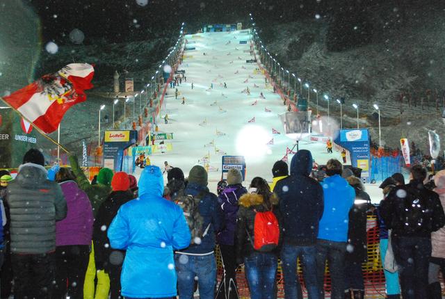 Bereits zum zwanzigsten Mal gastiert der Snowboard Weltcupzirkus im Jänner,als eines der vielen Winterhighlights, in Bad Gastein. | Foto: Foto:Konrad Rauscher