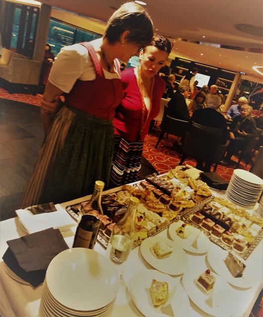 Das Kuchen-Buffet | Foto: Mauthausen Tourismus