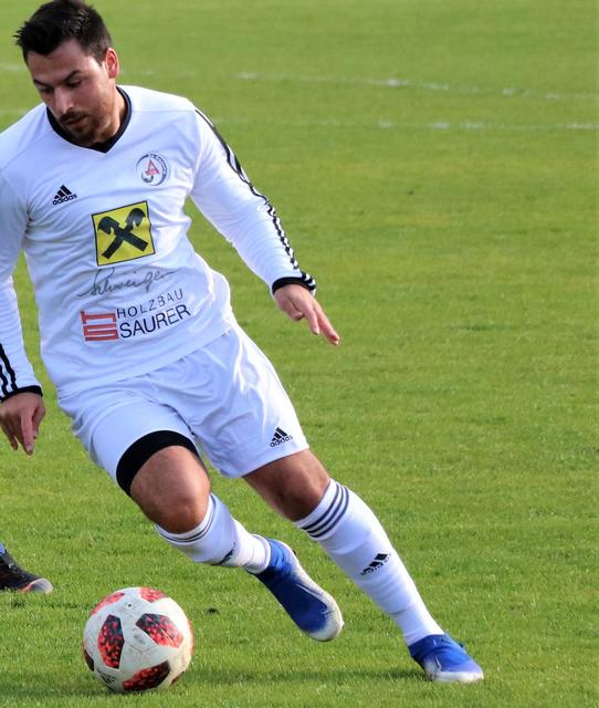 Der SV Reutte unterlag mit 0:2 gegen Absam.