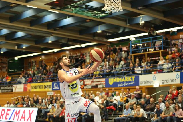 Daniel Friedrich holte in den beiden Matches gegen Levice und Graz die meisten Punkte für die Basket Swans Gmunden. | Foto: Kienesberger