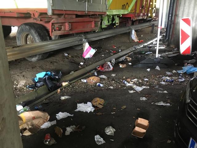 Müll wohin das Auge reicht | Foto: Birgit Prasser