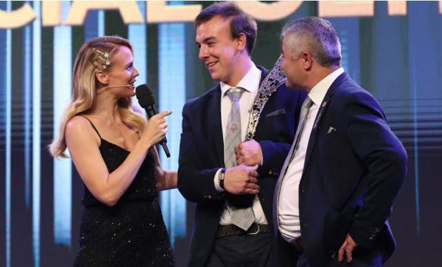 Von der Sporthilfe-Gala nahm der Enzesfelder Judoka einen 'Niki' als Trophäe mit nach Hause.