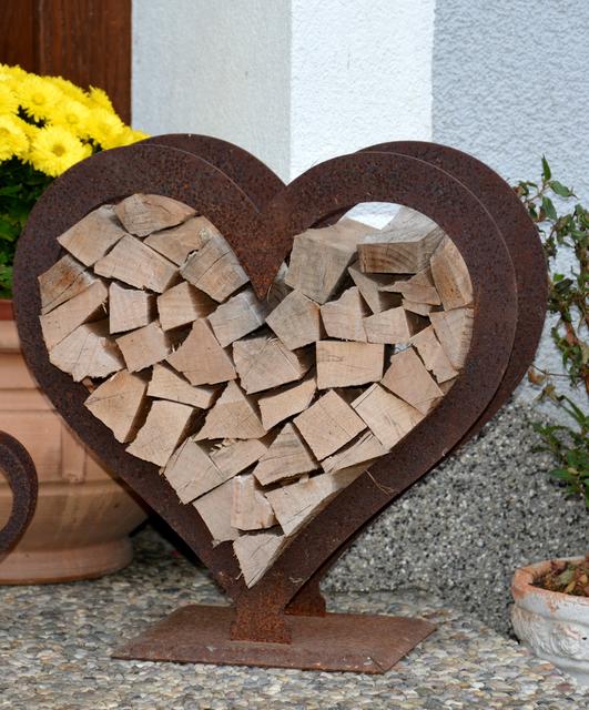 Die Metallherzen sind vielfältig verwendbar.  | Foto: Grumbach 