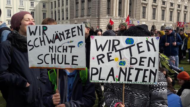 Am Freitag, 8. November, soll es um 12 Uhr eine Klimaschutz-Großdemo am Heldenplatz geben. | Foto: Caritas