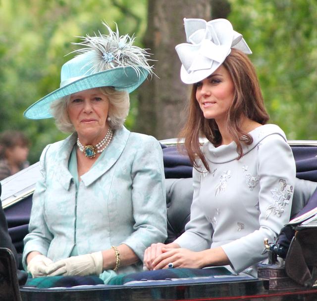 Dank Prinz Harry konnte Kate Middleton unbeobachtet ein Pub betreten und verlassen.