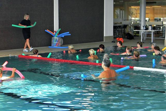 Aqua-Jogging im Hallenbad Braunau | Foto: Stadt Braunau