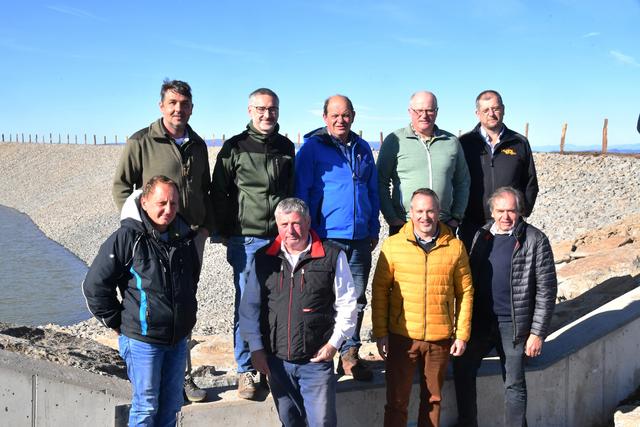 Die Initiatoren des Millionenprojektes auf der Weinebene sind schon gespannt auf die kommenden Wintersaison. Bei einem kleinen Festakt wurde die Fertigstellung des neuen Speicherteiches gefeiert.