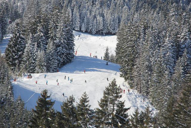 Die Pisten am Hahnenkamm erfreuen die Skifahrer. Wie lange noch, ist derzeit unklar.
