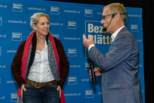 Deep Nature Project-Geschäftsführerin Andrea Bamacher beim Interview mit Bezirksblätter-Chefredakteur Christian Uchann