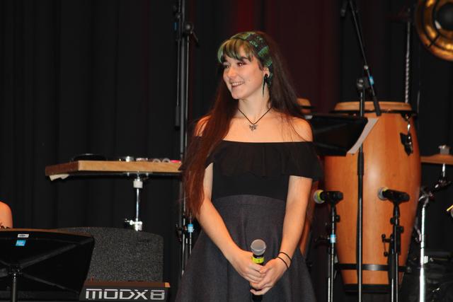 Jessica Schaffler feierte nicht nur die 20 Jahre Vocal Jazz Night Weiz. Sie hat einen Tag zuvor auch schon den Deutschen Filmmusik Preis für den besten Song des Jahres im deutschen Halle überreicht bekommen.