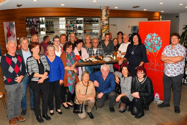 Gruppenfoto der anwesenden Mitglieder des Kunstverein Velden