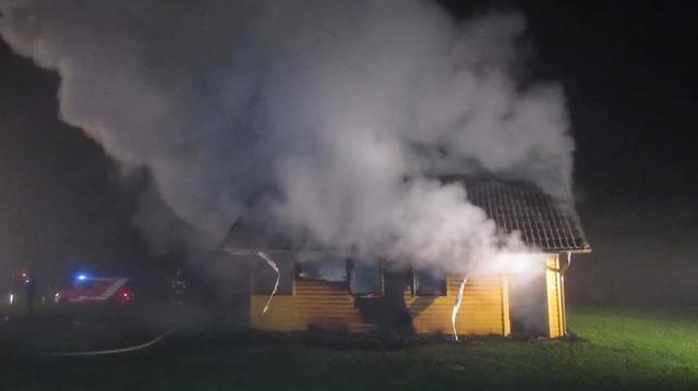 Das Gartenhaus wurde bei dem Brand gänzlich zerstört