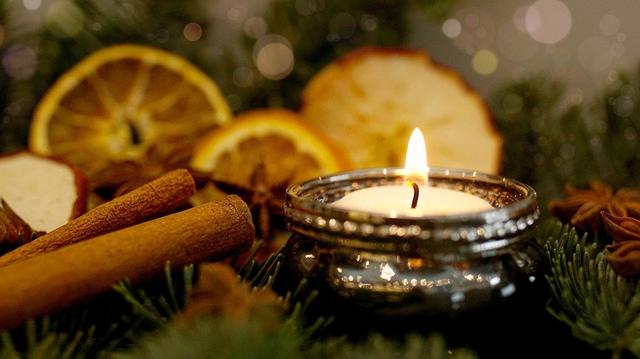 Am 22. und 23. November laden die Pflegeheime Oberndorf und St. Johann zum Adventbasar. | Foto: pixabay/suju