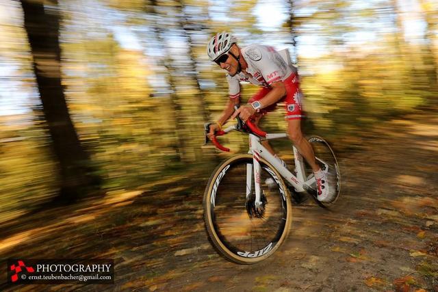 Der Trofaiacher Hermann Mandler startet bei der Radcross-Landesmeisterschaft in Kammern in der Mastersklasse. | Foto: Photography/Ernst Teubenbacher