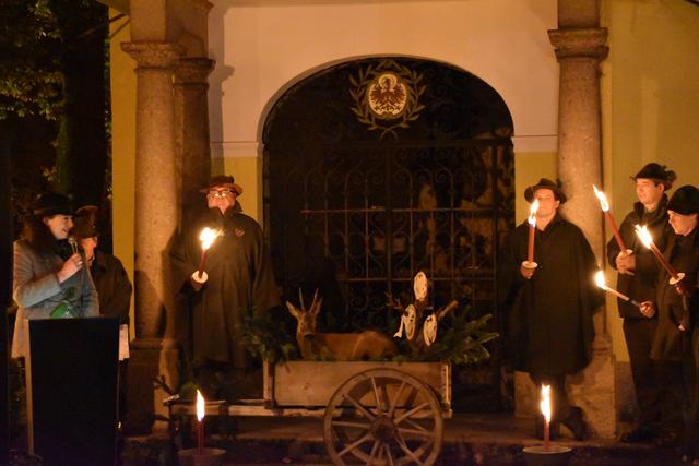 Bei der Hubertusfeier wurde ein Rehbock gesegnet. | Foto: Rüggeberg