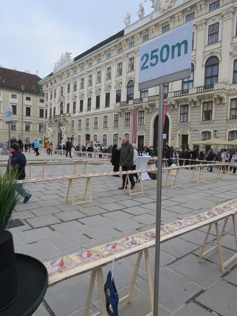 Die letzten Brettljausen zum Rekord.