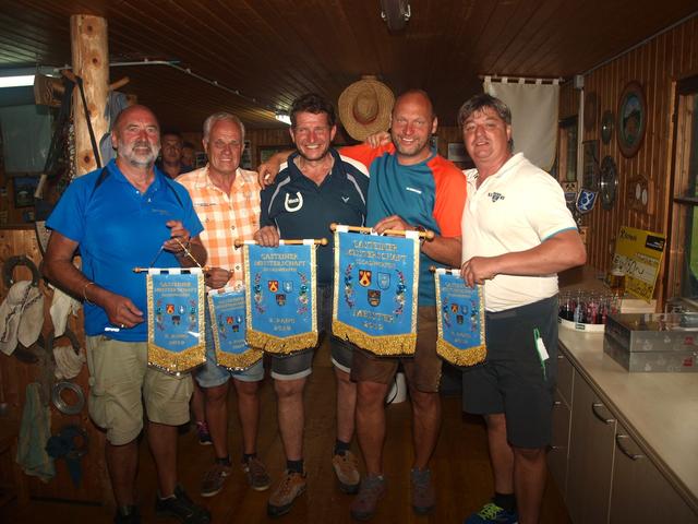 Die stolzen Gasteiner Plattenwerfer-Gloadmeister 2019. | Foto: Foto:PWV