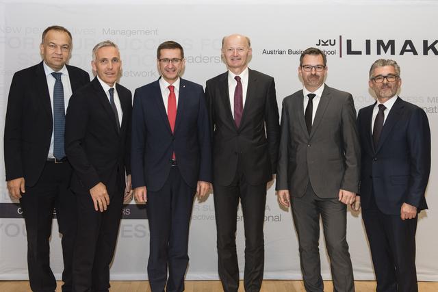V. l.: Meinhard Lukas (Rektor der Johannes Kepler Universität Linz), Gerhard Leitner (Geschäftsführer der LIMAK), Markus Achleitner (Wirtschafts-Landesrat OÖ), Franz Gasselsberger (Präsident der LIMAK), Robert Breitenecker (wissenschaftlicher Leiter der LIMAK), Herbert Eibensteiner (Vorstandsvorsitzender der voestalpine AG).