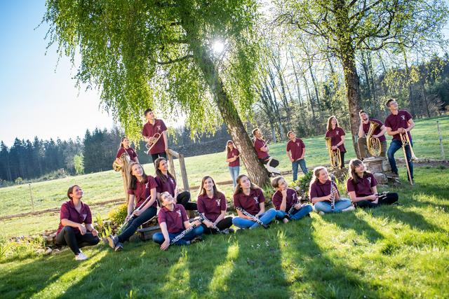 Die Musikkapelle Geisberger erhielt für das Projekt "Musik in Gärten und Farbmelodien" den Juventus-Preis.  | Foto: media.dot