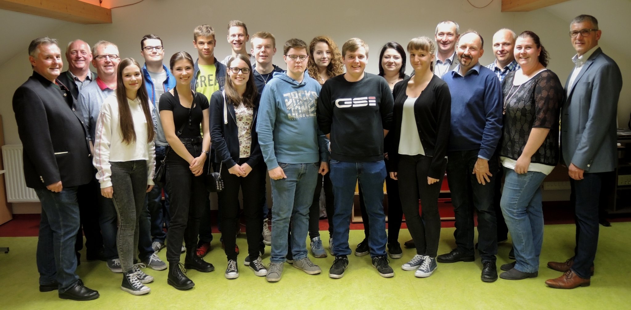 Junge Gemeindebürger bekamen Bauplatz-Bonus: Lichtenau: Jungbürgerfeier der Marktgemeinde Lichtenau - meinbezirk.at