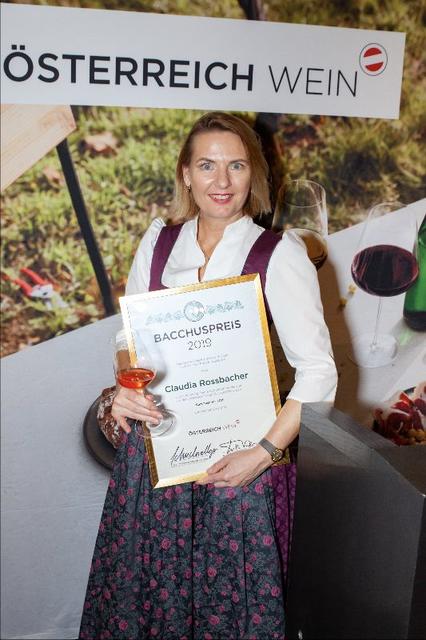 Claudia Rossbacher Thema auf meinbezirk.at