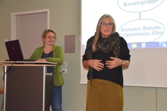 Margarethe Gonzo, zweite stellvertretende Obfrau von SoViSta, stellte die Soziale Vision Stanzertal vor. | Foto: Siegele