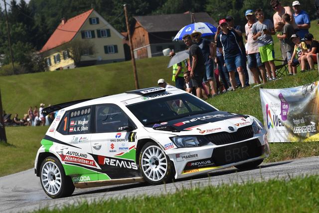 Julian Wagner im BRR Skoda Fabia R5.  | Foto: Illmer