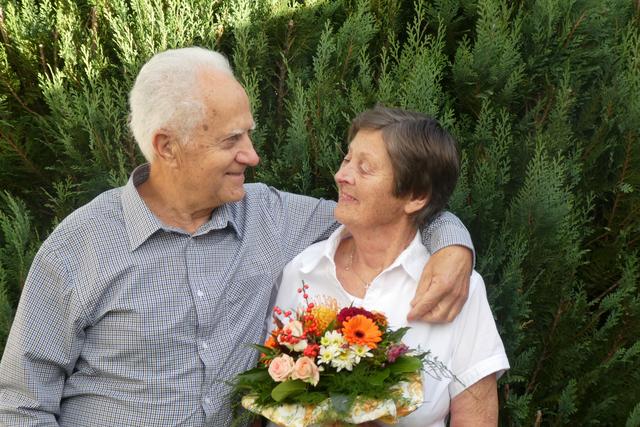Elfriede und Erwin gehen seit 50 Jahren gemeinsam durchs Leben. | Foto: BH Reutte /Rumpf