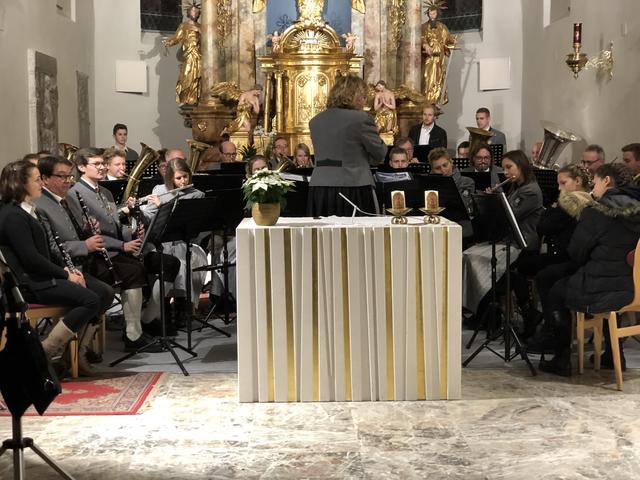 Die Musiker des Musikvereins Burgau freuen sich auf zahlreiche Gäste beim diesjährigen Kirchenkonzert am 24. November. | Foto: MV Burgau