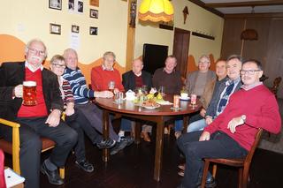 Stammtisch Thema auf meinbezirk.at Stammtisch Thema auf meinbezirk.at