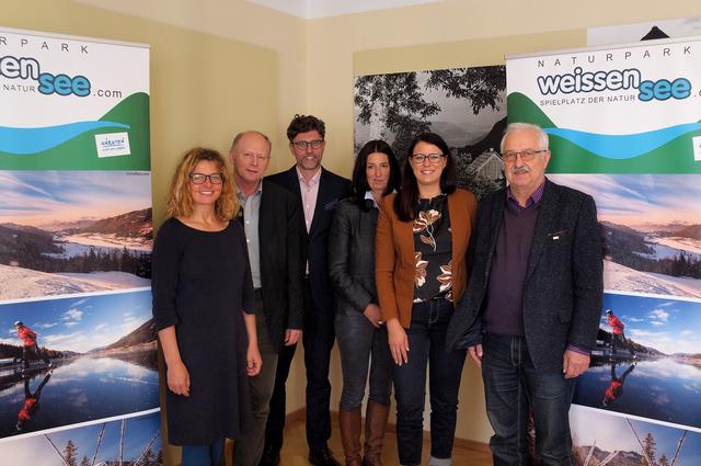 Almut Knaller Hans Jörg Kerschbaumer, Robert Heuberger, Petra Kranabether, Sara Schaar und Franz Schier (v.l.) informierten über die Pläne des Naturparks.