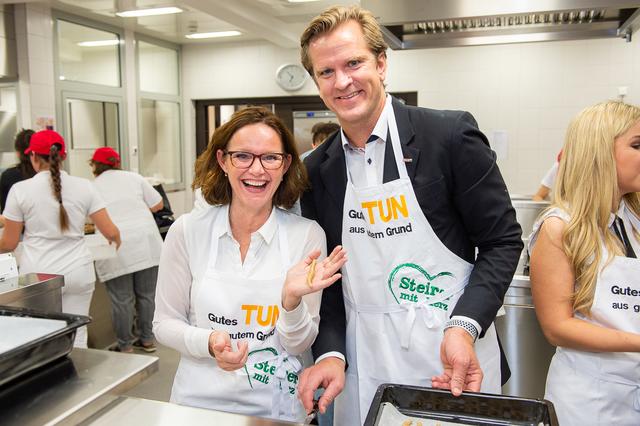 Im Einsatz für die gute Sache: Alexia Getzinger, Viktor Larissegger | Foto: Foto Jörgler