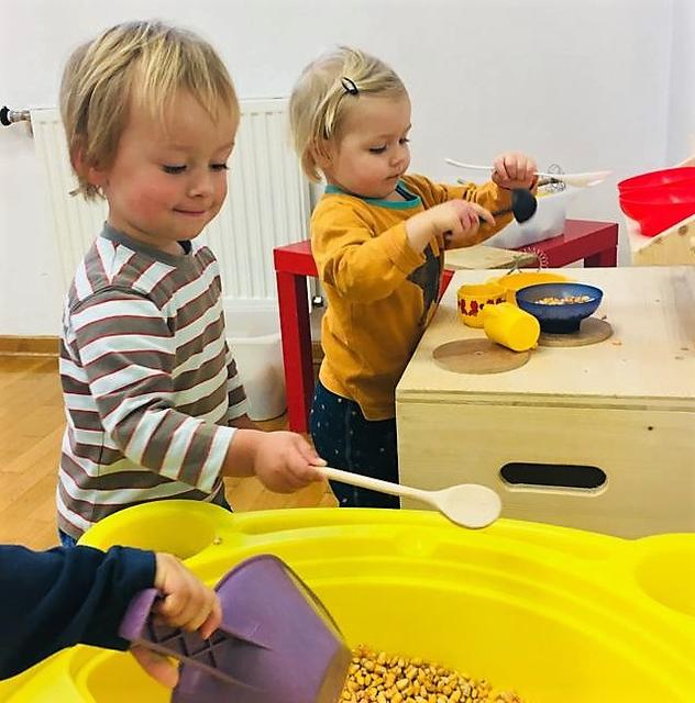 Ttig bei: Ernis Brotladen., 4551 Ried im Traunkreis, Hauptstrae 28. Dann treffen die Schler der nebenan gelegenen Volksschule ein, die sich mit Jause und Ist es fr Sie als Frau in der Wirtschaft schwieriger, erfolgreich zu sein? Nein Club Carriere - Enzyklopdie des Erfolges Dezember 2005