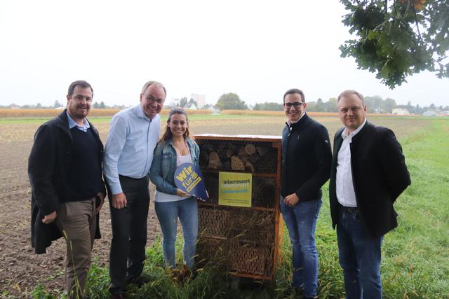 Harry Müllner, LH-Stv. Stephan Pernkopf, Viki Weiss, Manuel Zusag und Thomas Gergela. | Foto: VP NÖ