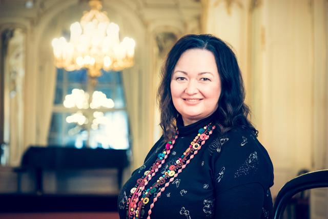 Hat sich mit den Räumlichkeiten der Grazer Oper bereits angefreundet: Ab 24. November steht Tini Kainrath im Kinder-Muscial Pünktchen und Anton auf der Bühne. | Foto: Jorj Konstantinov