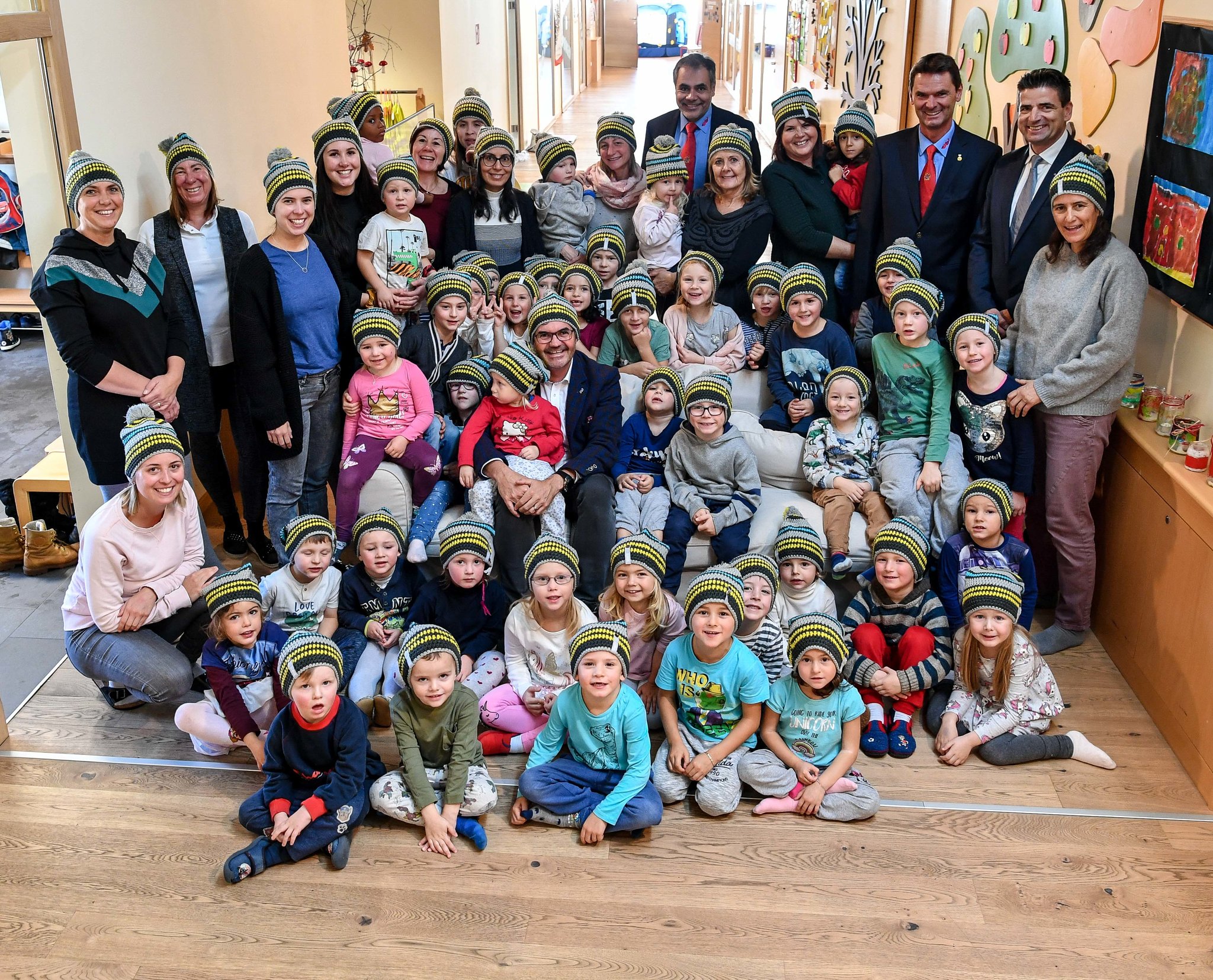 Sicherheitsaktion im Kindergarten Seefeld: Eure Sicherheit liegt uns am Herzen - meinbezirk.at