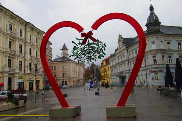 Herzlich begrüßt wird man zum Advent- und Weihnachtsmarkt in Villach