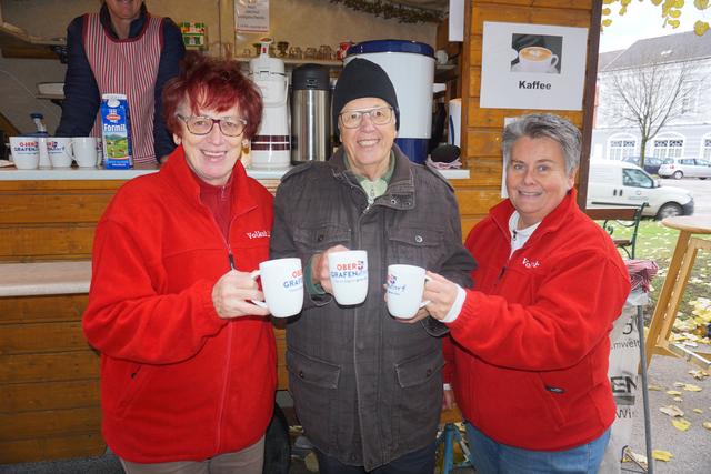 Ingeborg und Willi Schweinzer mit Andrea Kotmiller