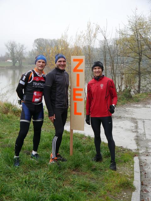 Die 3 schnellsten Läufer Ada O.  Thomas Stadler und Jürgen Aigner glücklich im Ziel!