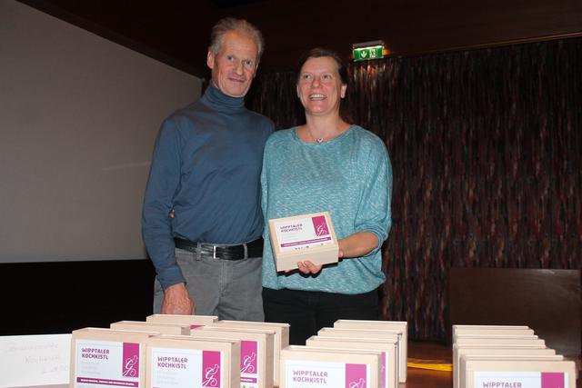 Andreas und Hany Plattner-Dvorak präsentierten die neuen "Kochkistln" der Genussspechte. 