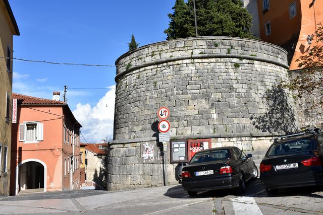 Gut erhaltene Festung in Labin