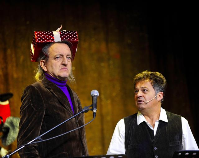 Klar zu sehen: Linder und Haider sind in Weihnachtsstimmung! | Foto: Hassl