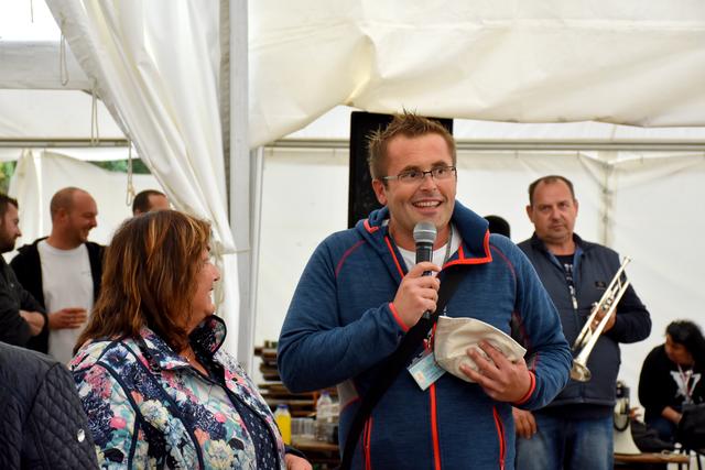 Wer könnte die Unterhaltung besser führen? Keiner kann es besser als Mirco...