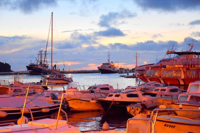 ...und die Sonne versinkt