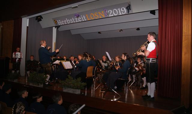 Die Muisikkapelle eröffnete den besonderen Musikreigen 