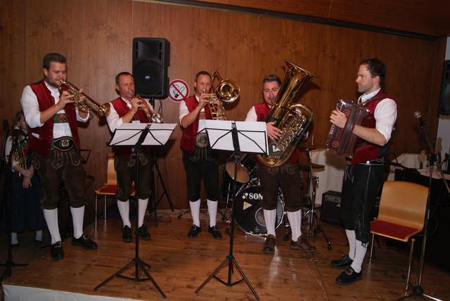 Die Steinacher Tanzlmusik in altbewährter Form
