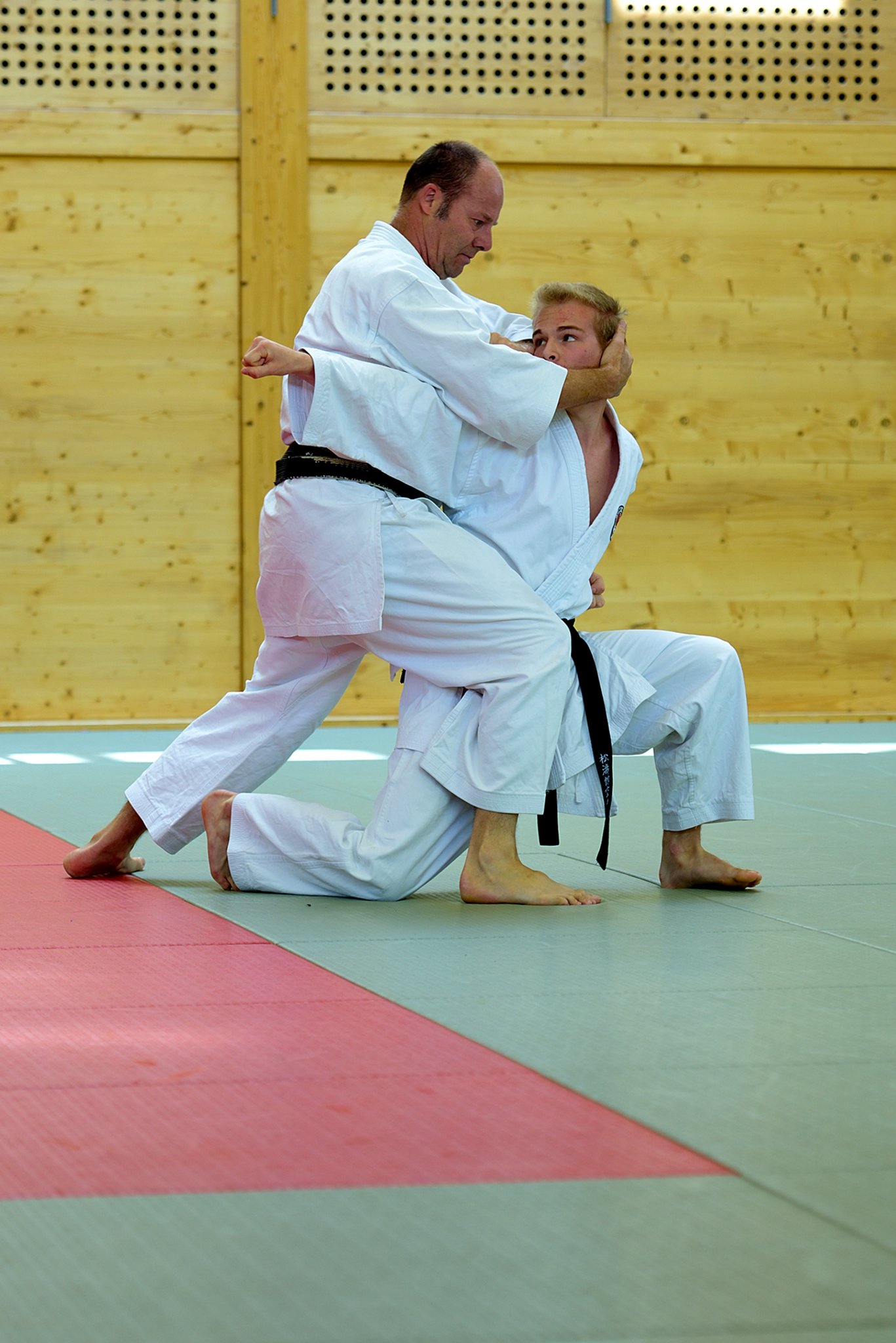Karate: Neue Dan-Grade für Gmundner Vater-Sohn-Duo - meinbezirk.at